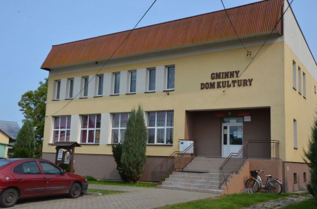 Budynek Gminnego Ośrodku Kultury i Biblioteki Publicznej Gminy Jaświły